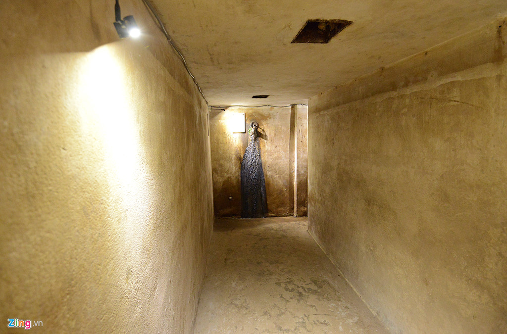 Căn hầm là một trong những di sản đáng quý, minh chứng lịch sử về cuộc chiến tranh tàn khốc năm xưa.
