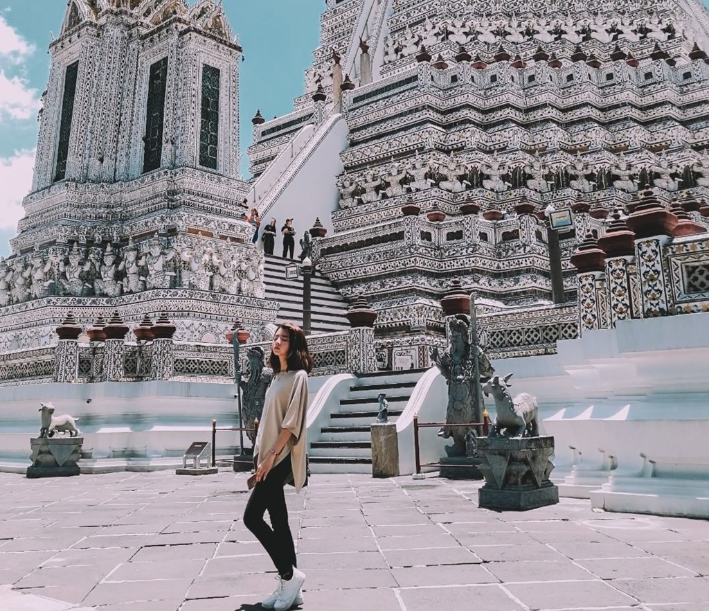 Ngôi chùa tuyệt đẹp ở Thái Lan được giới trẻ rần rần check-in - Du Lịch Chất