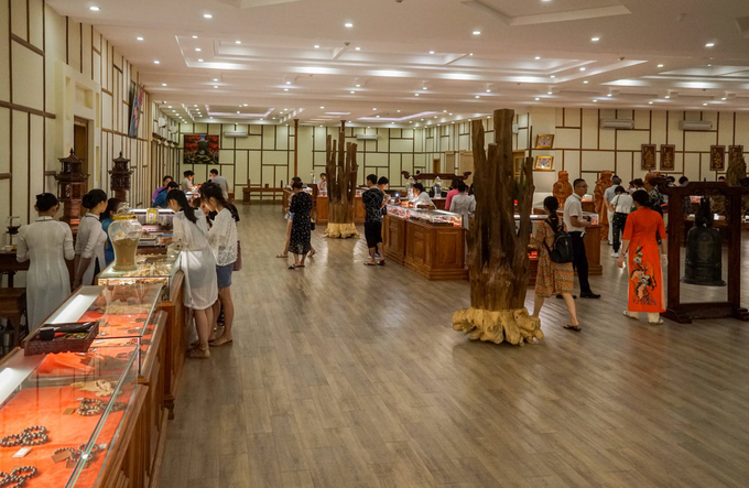 Nhà trưng bày bảo tàng Trầm Hương (xã Phước Đồng, TP Nha Trang, Khánh Hòa) có diện tích khoảng 5.000 m2, hoạt động năm 2017. Đây là bảo tàng tư nhân với kinh phí xây dựng 200 tỷ đồng, nhằm giới thiệu, trưng bày về trầm hương, kỳ nam - đặc sản của tỉnh Khánh Hòa.